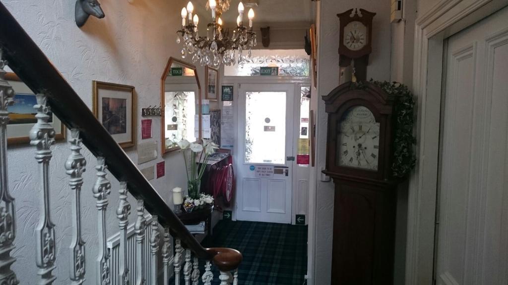 פטרהד Crawfords Guest House מראה חיצוני תמונה
