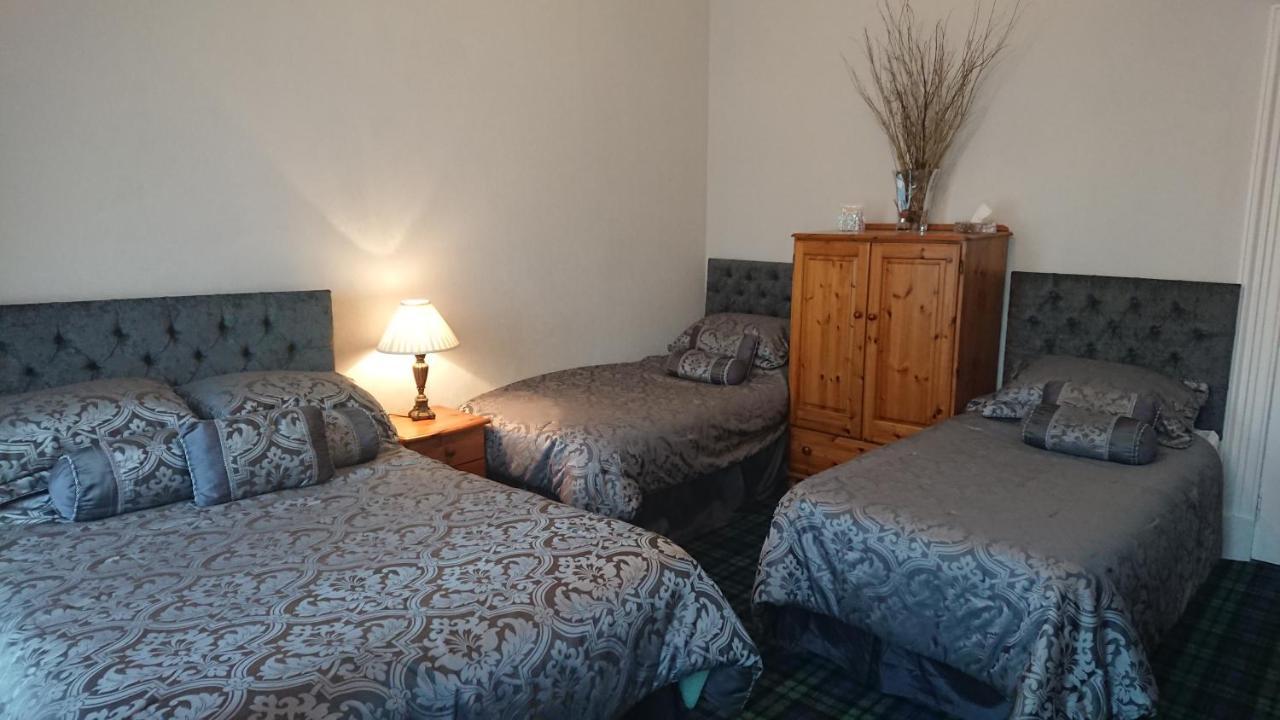 פטרהד Crawfords Guest House מראה חיצוני תמונה