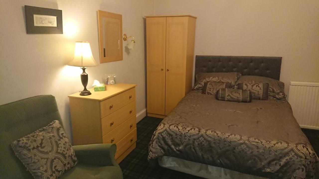 פטרהד Crawfords Guest House מראה חיצוני תמונה